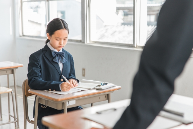 高校進学！通信制高校を選ぶ理由とは?なぜ通信制高校が選ばれるのか？【中学生の進路相談】